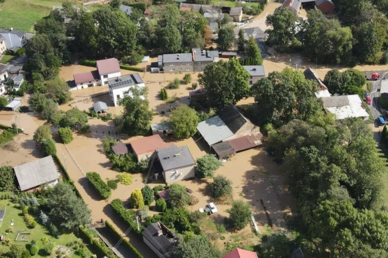 Umarzalne pożyczki dla przedsiębiorców dotkniętych powodzią